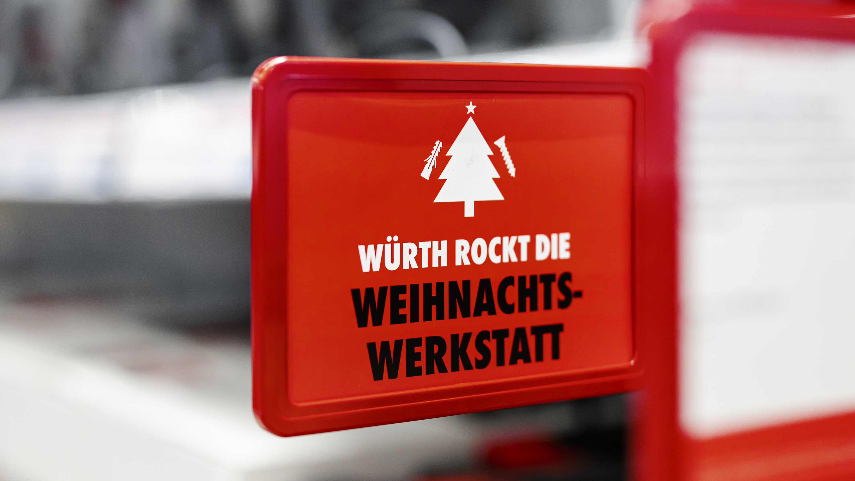 Würth rockt die Weihnachtswerkstatt POS Würth rockt die Weihnachtswerkstatt POS