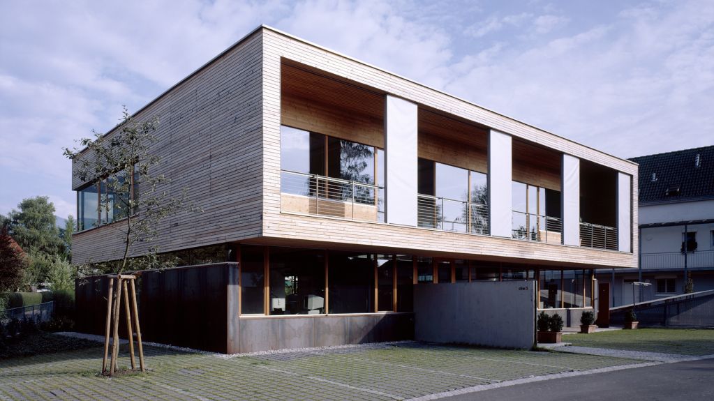 die3_ueber_uns_agenturgebaude_aussenansicht