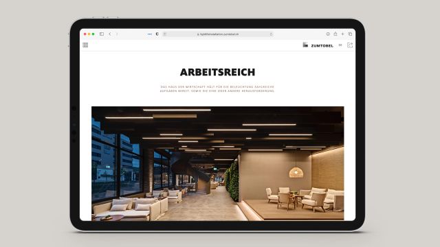 Tablet mit Ausschnitt Online-Magazin Lightlife Installation Zumtobel Licht AG
